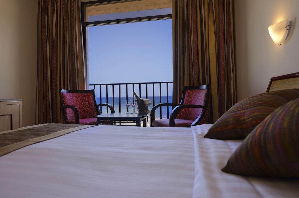 Resort Sur Beach Holiday Eksteriør billede